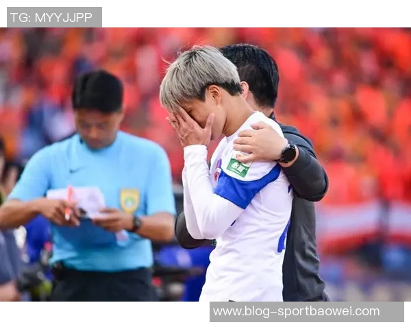 卡扎伊什维利与妻子共享东京之旅美好时光尽显劳逸结合生活态度 卡扎伊什维利与妻子共享东京之旅美好时光尽显劳逸结合生活态度